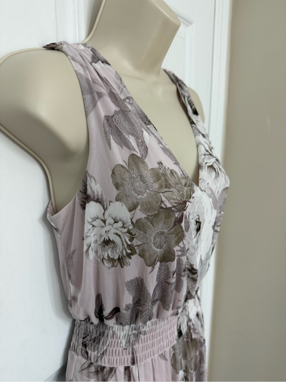 Kate & Lily Blush Floral Chiffon Maxi Dress Smocked Waist Size 4 - Picture 6 of 12
